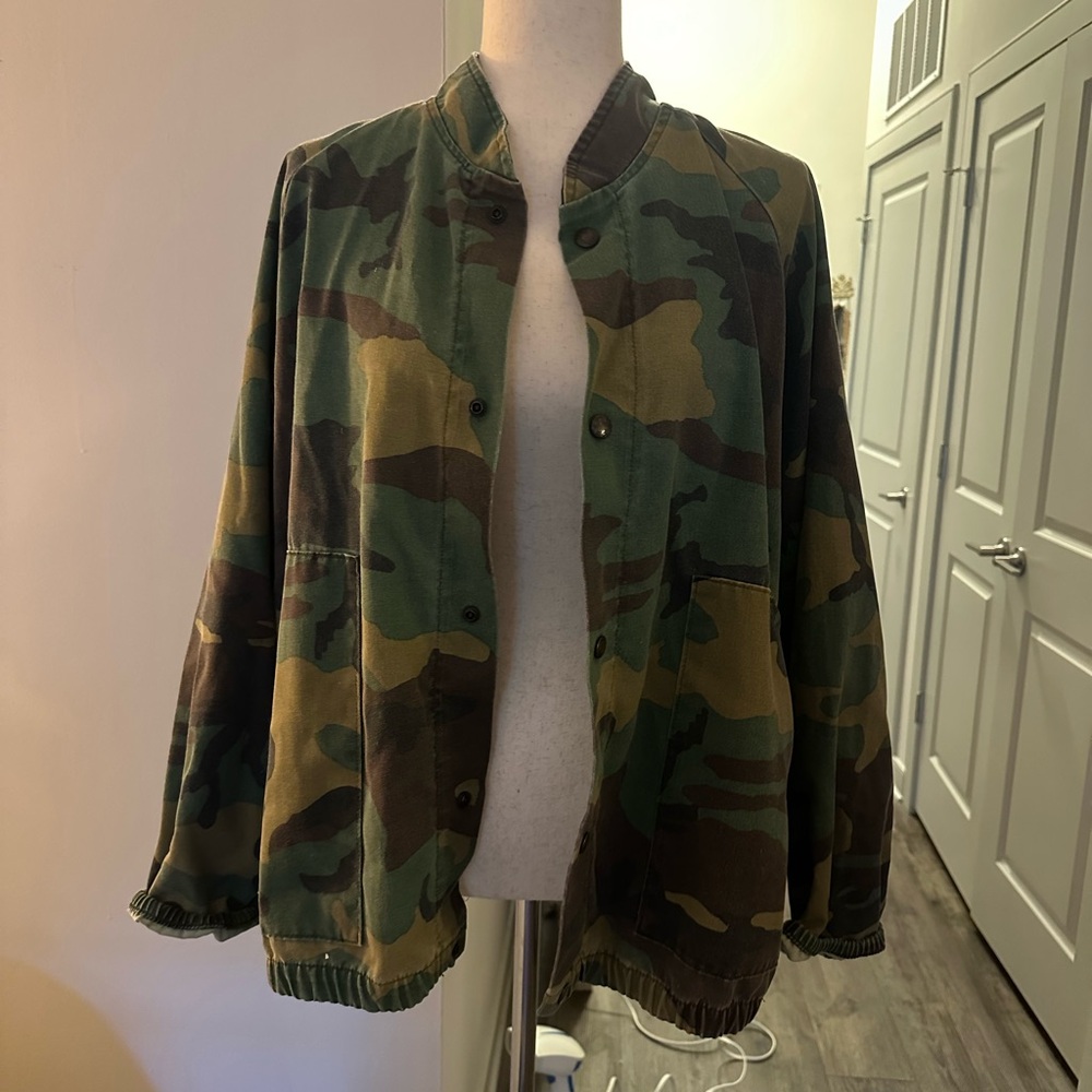 Vintage Camo Bomber Jacket - Green Camo